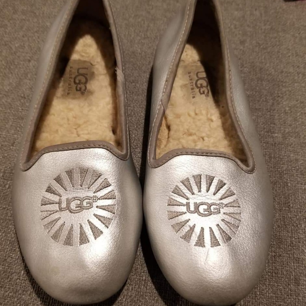 Ugg loafers girls size  12/13